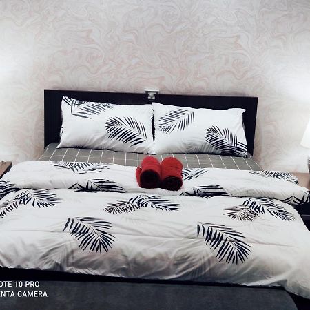 Kumkum Homestay Studio Нусаджайя Экстерьер фото